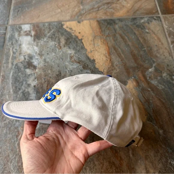 St. Louis Blues Vintage Drew Pearson Adjustable Hat NHL Hockey Cream - Picture 3 of 8